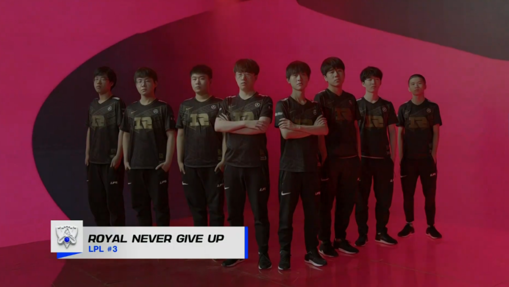 和侮辱性的 和侮辱性的